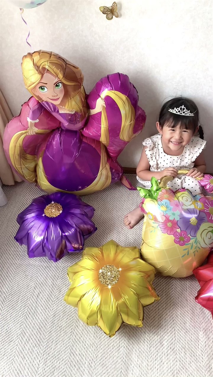 まどきちさんの4歳さんが「ラプンツェル バルーンセット」を自分で飾ってくれました（動画）